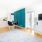 Blue By The River 2 - Elegant Two-bedroom In Santos Apartman *